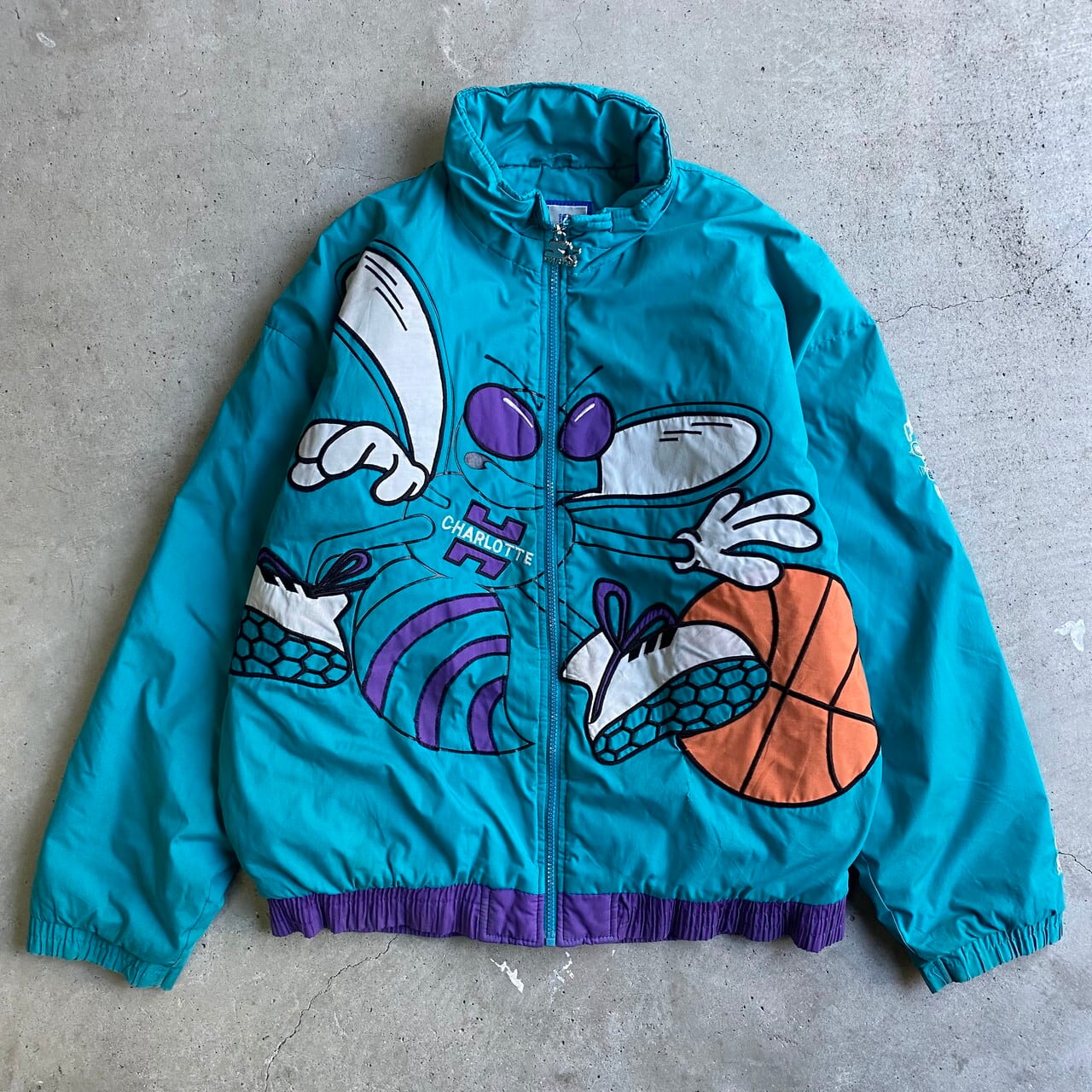 NBA starter 90sシャーロット・ホーネッツ 中綿入り ナイロンJKT-