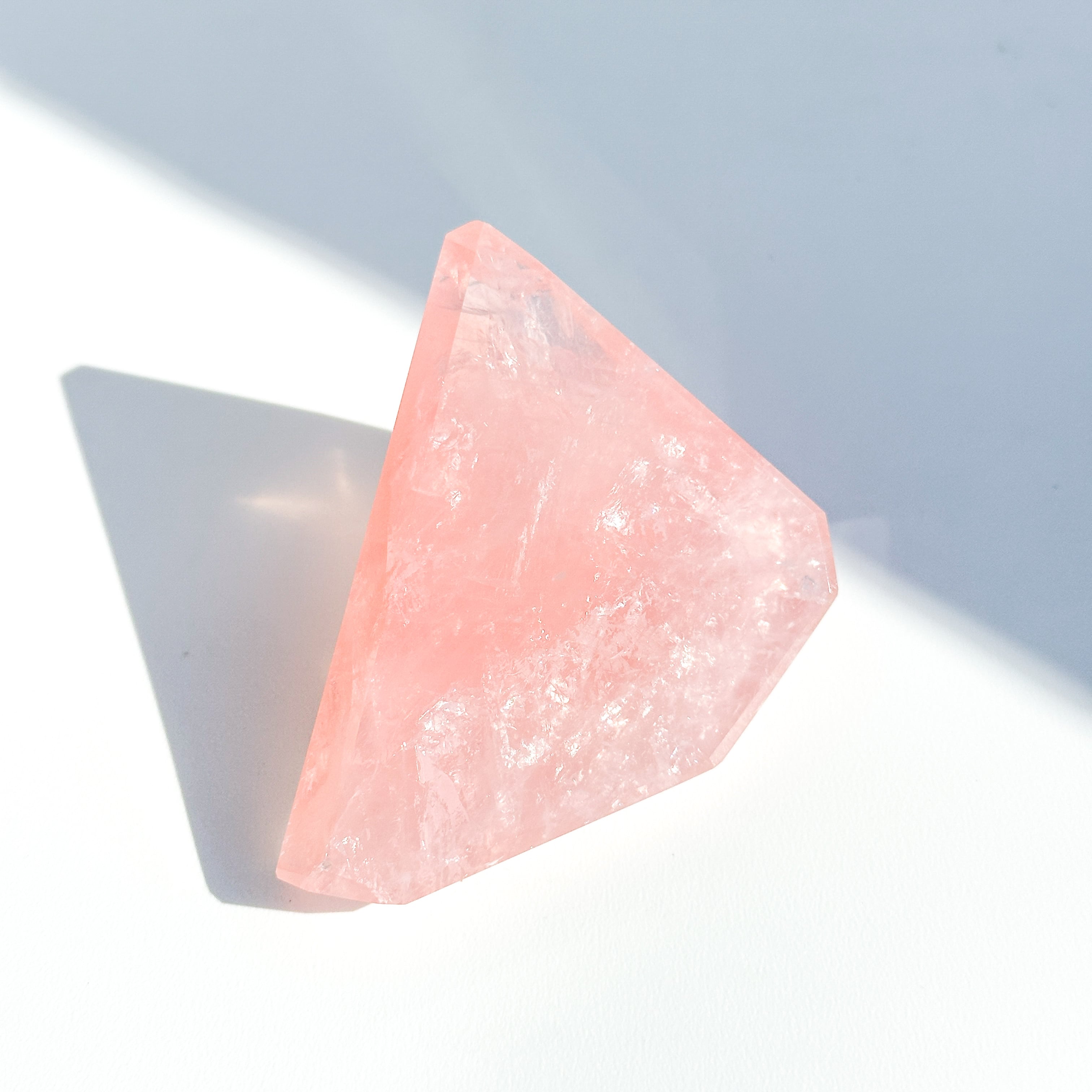 高品質】バイーア産ローズクォーツ フリーフォーム64◇ Rose Quartz