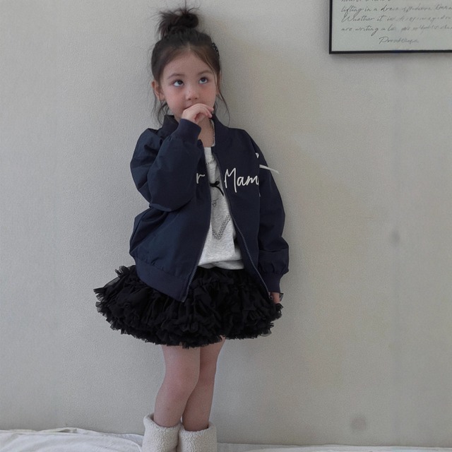 秋手描き英字柄リボンデザインジャケット