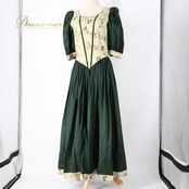 フォークダンス 衣装 ワンピース ドレス グリーン系 花柄 光沢 かわいい カントリー チロリアン 落ち着いた色 華やか ダンス衣装 イベント ステージ 練習 レッスン ピンク系