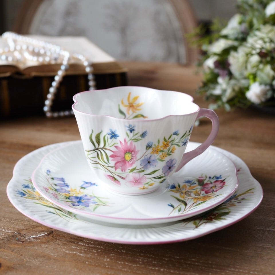 カップ＆ソーサー／トリオ | antique FEELPORT アンティーク食器の専門店