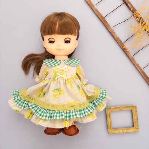 ２段フリルワンピース（グレーミモザ緑チェック）メルちゃんソランちゃん