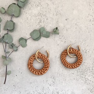 Rattan ring pierce