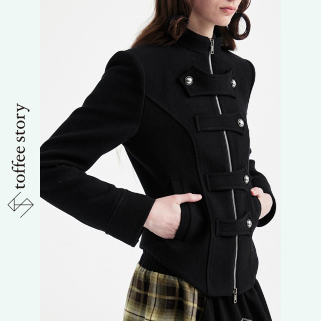 【2color】四本の留めが描くスタンドカラージャケット《B0063》 【2color】四本の留めが描くスタンドカラージャケット《B0063》