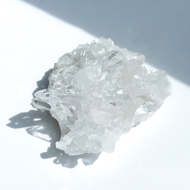 煌めきがすごい◎ ゼッカ産水晶クリアクォーツ クラスター94◇ Clear Quartz ◇天然石・鉱物・パワーストーン・インテリア