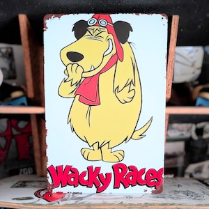 送料無料!ちょうどいいブリキ看板【 Wacky Races( チキチキマシン猛レース ) 】 『 けんけん・ケンケン / ハンナ・バーベラ 』 METAL SIGN / メタルサイン / ブリキ看板 / サインボード / ビンテージ加工 〚アメリカン雑貨 アメトイ〛