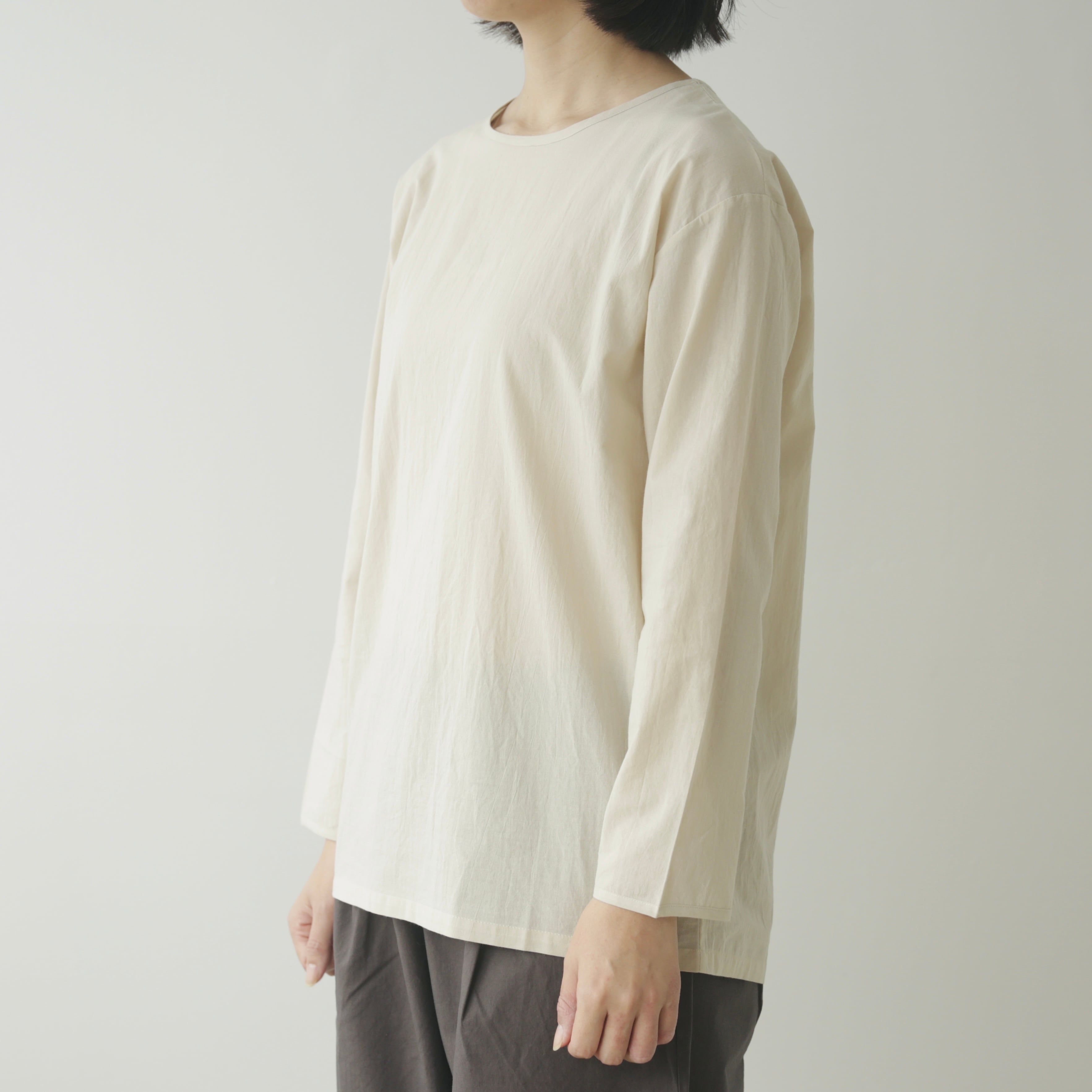 Yoli シンプルブラウス | Vie