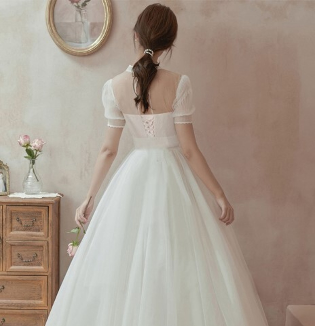 エレガント ウエディングドレス ソフトチュール ロング 編み上げ 細  