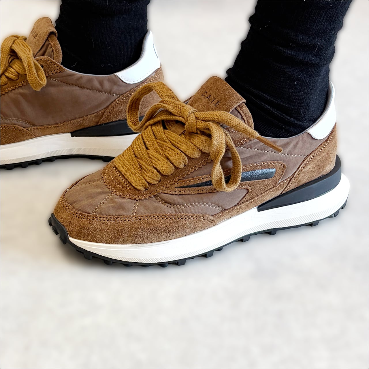D.A.T.E. スニーカー ATHLETA WAX CUOIO(限定モデル)