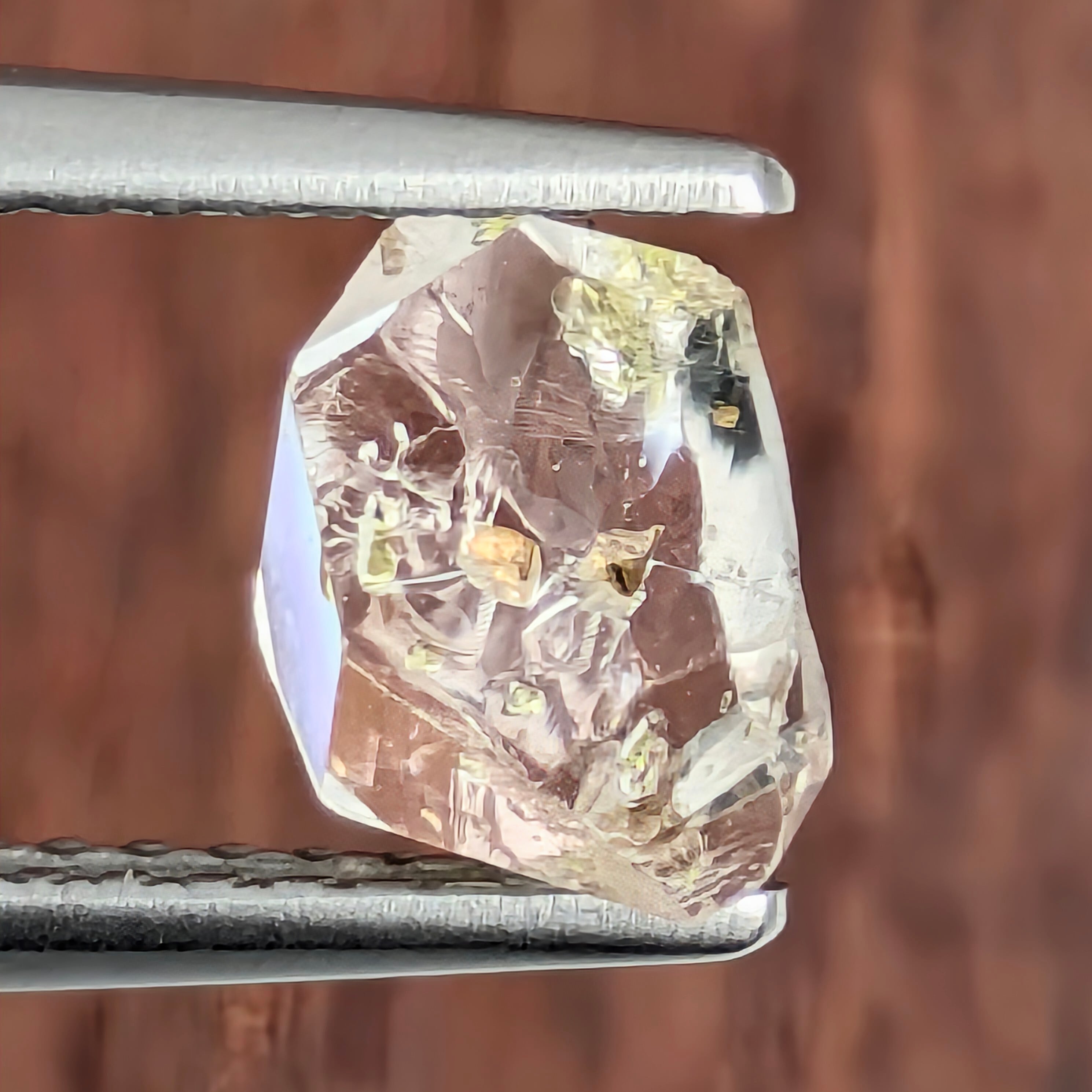 オイル・イン・クォーツ原石【1.19ct】 PRO208984 | Gem's Subculture