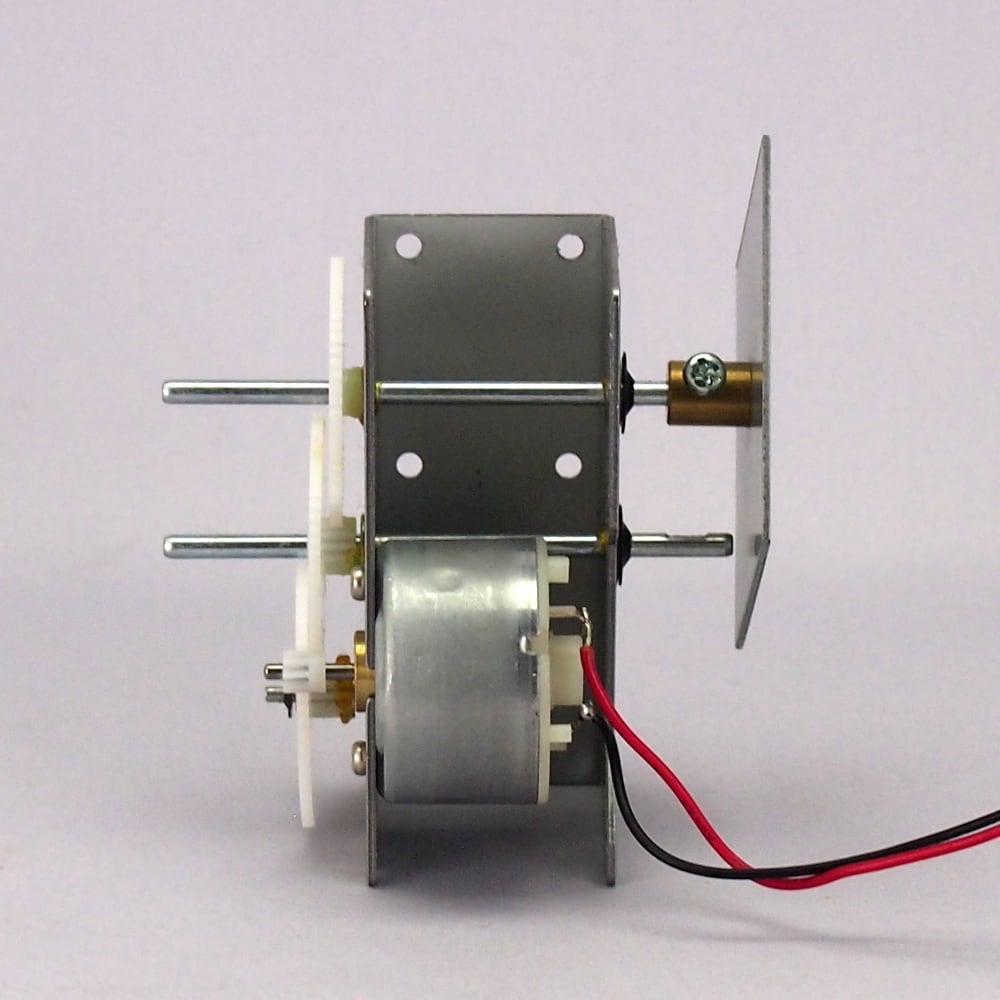 KM-2 ギアードモーター 単一乾電池用電池BOX付 | 国際ディスプレイ工業