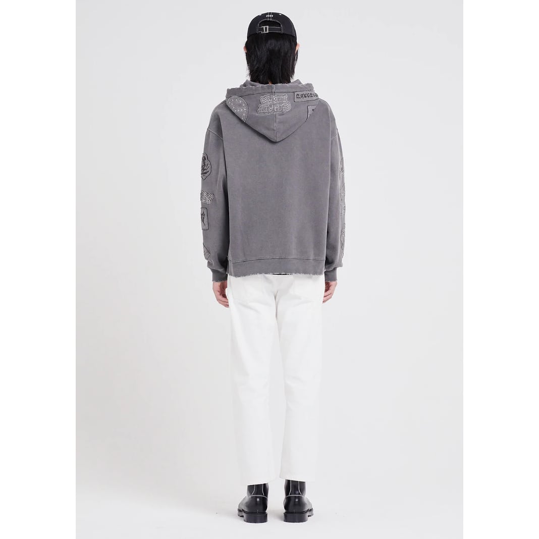 ETUDES EXTRA HOOD ZIPPED PATCH BLACK BLACK | AYIN