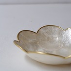 お花のシェルトレイ