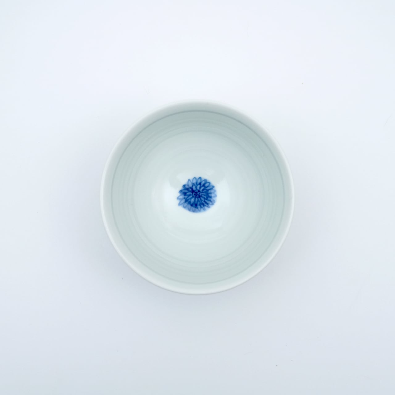 染付濃菊4寸深飯碗 | 福珠窯ファクトリーショップ