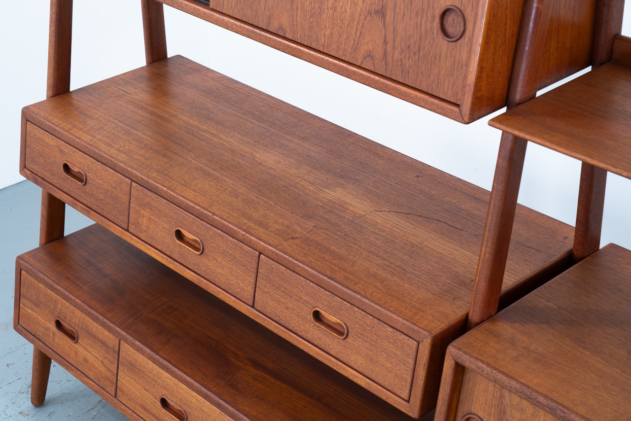 Arne Vodder | Open Shelf