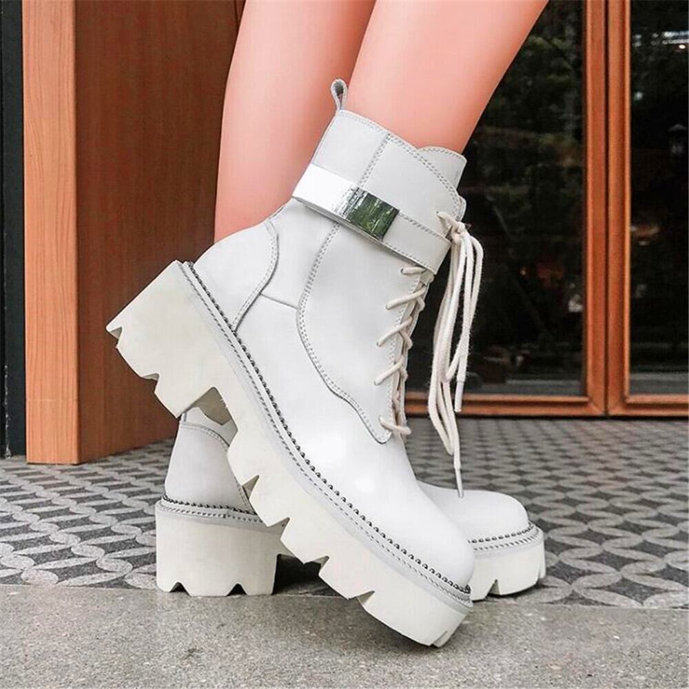 【新作】【送料無料】 ブティックレザーウィンターラウンドトゥシューズヒールホワイトブラックメタルデコレーションウィンター 靴 冬物 ラウンドトー 10b363220956383