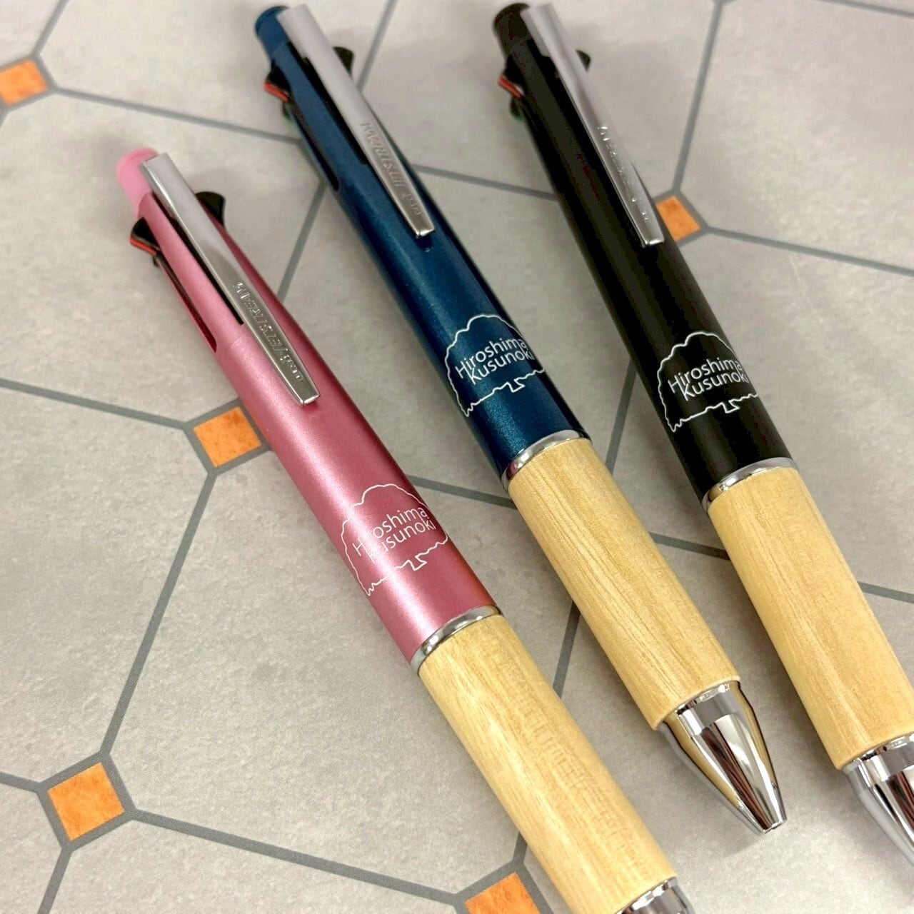 Light the Town】広島クスノキ JETSTREAM 4&1 ジェットストリーム 多色