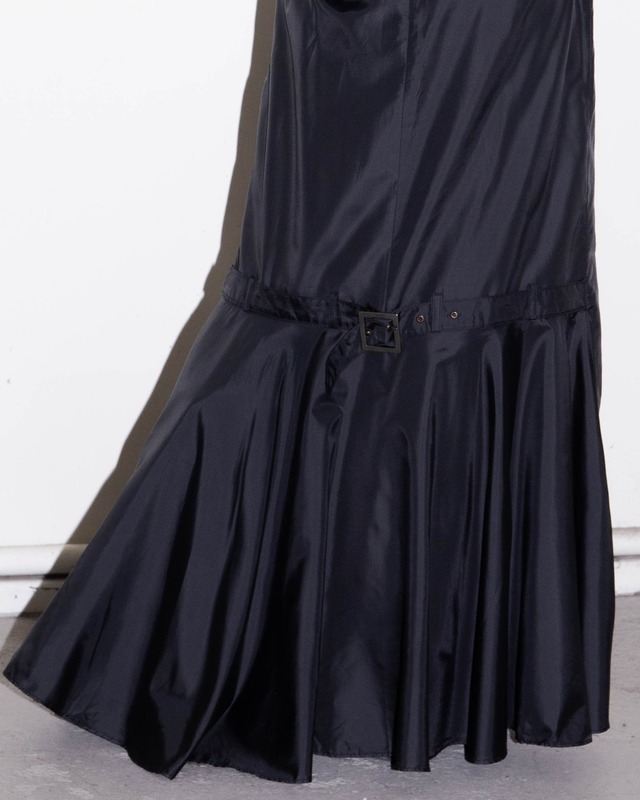 1990-00s Euro vintage - belted flare skirt