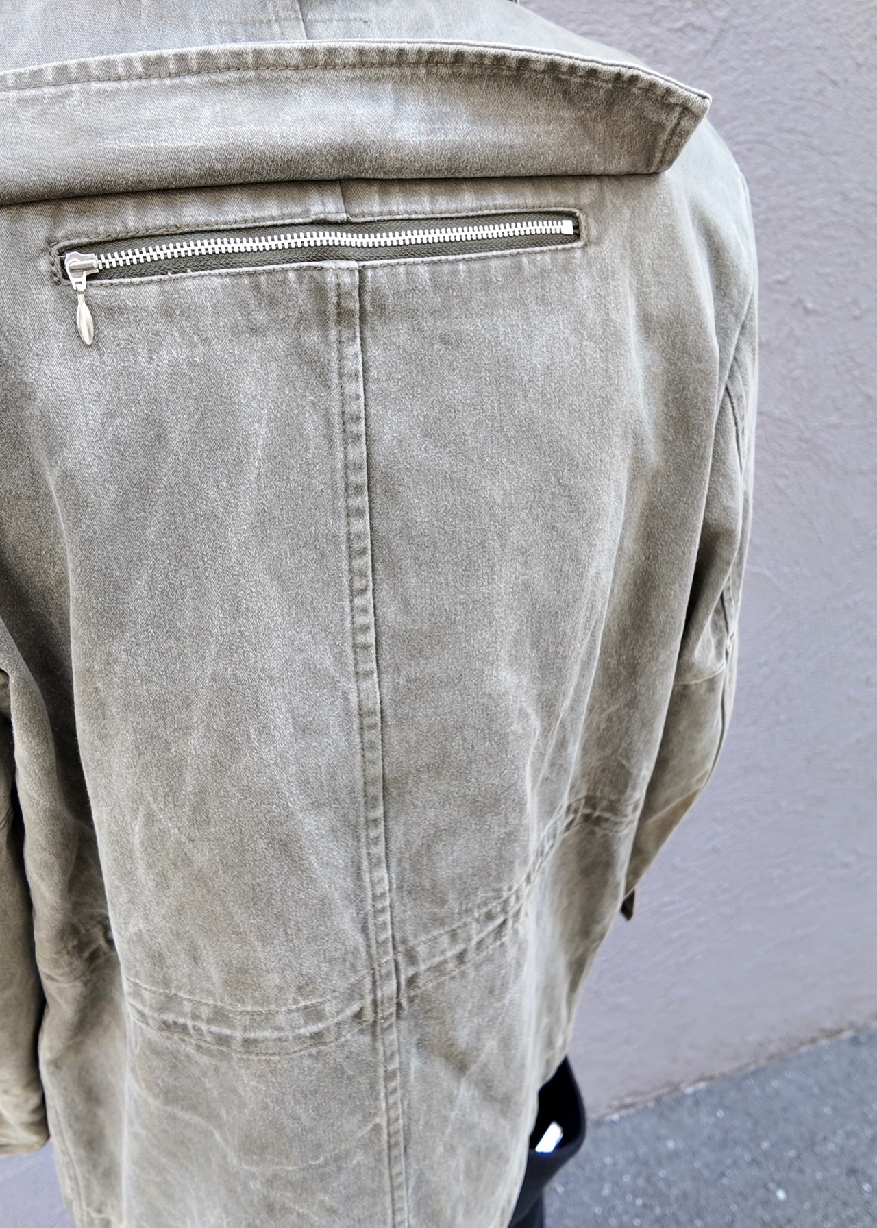 【KATHARINE HAMNETT】zip detail shirt jacket