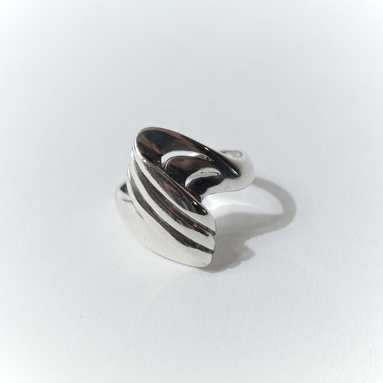 WAVE RING