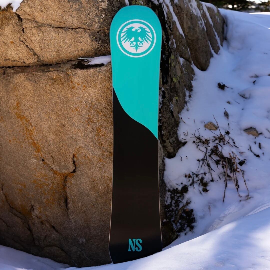 NEVER SUMMER 26/27 『 WOMEN'S INFINITY SNOWBOARD 』 ネバーサマー