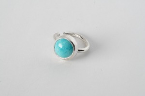 Ear cuff "sleeping beauty -full moom-"