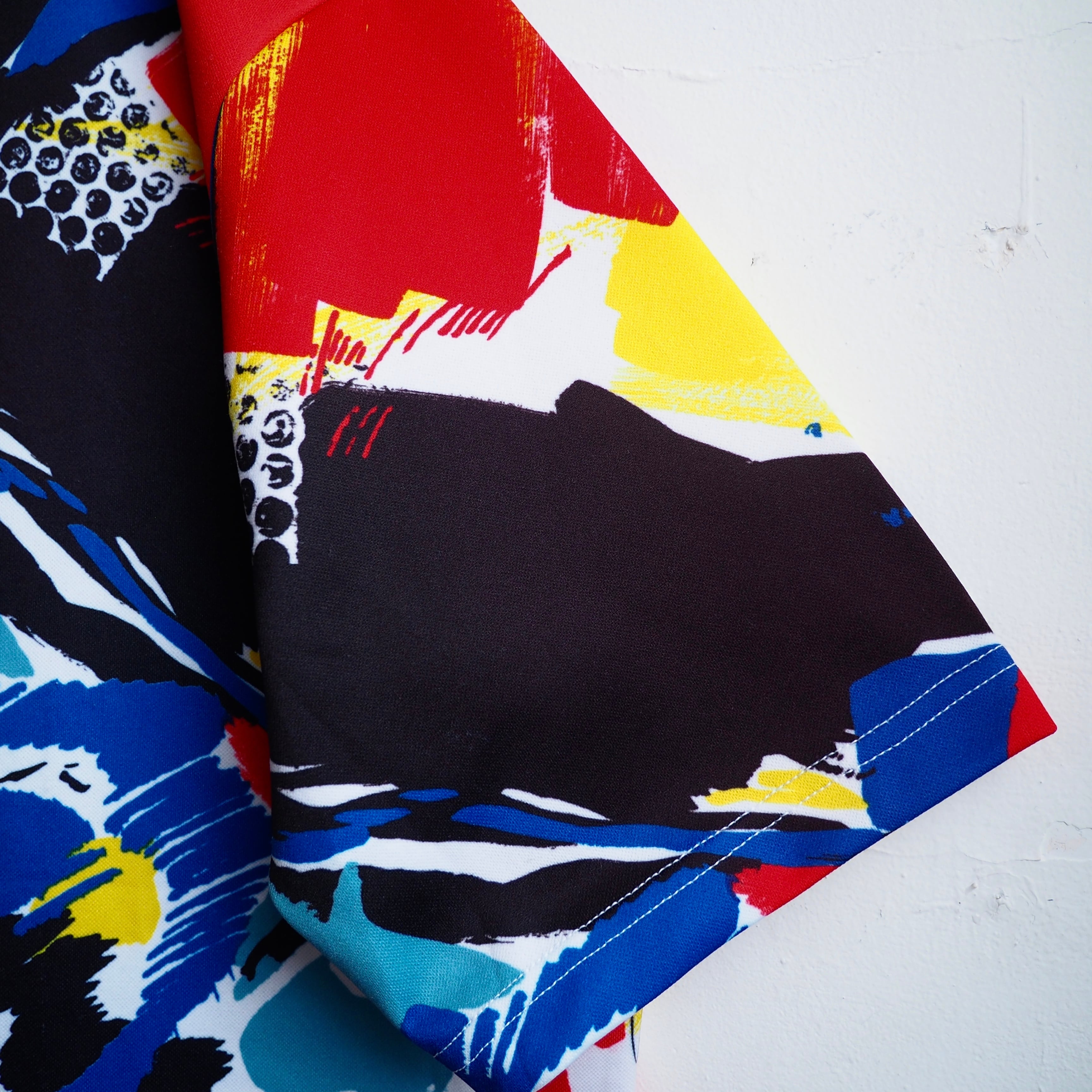 1990s Psychedelic chaos art painted vintage half zip Tee