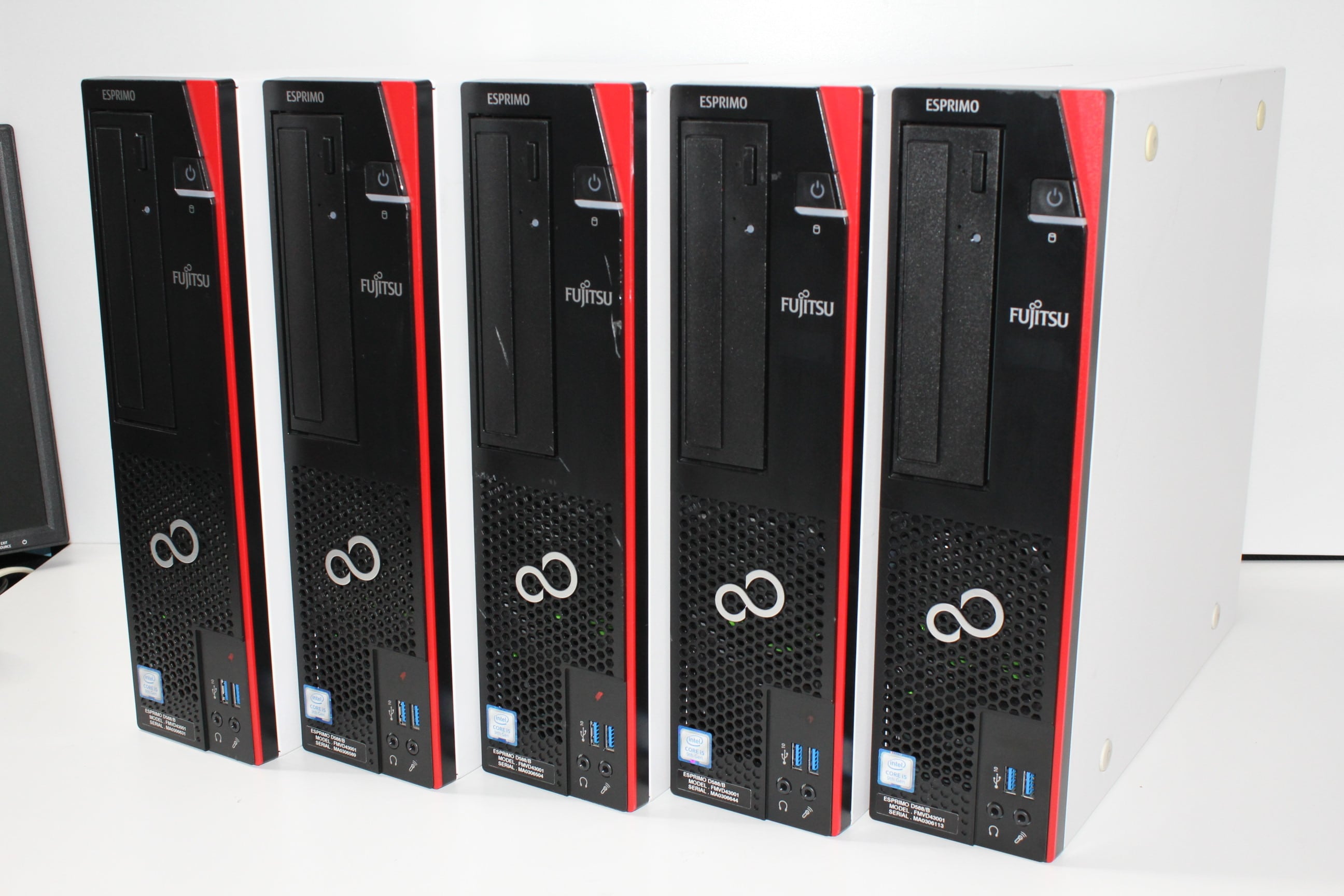 中古ノートパソコン DELL Inspiron 5402 Windows11 core i5-1135G7 中古ノートパソコン DELL Inspiron 5402 Windows11 core i5-1135G7