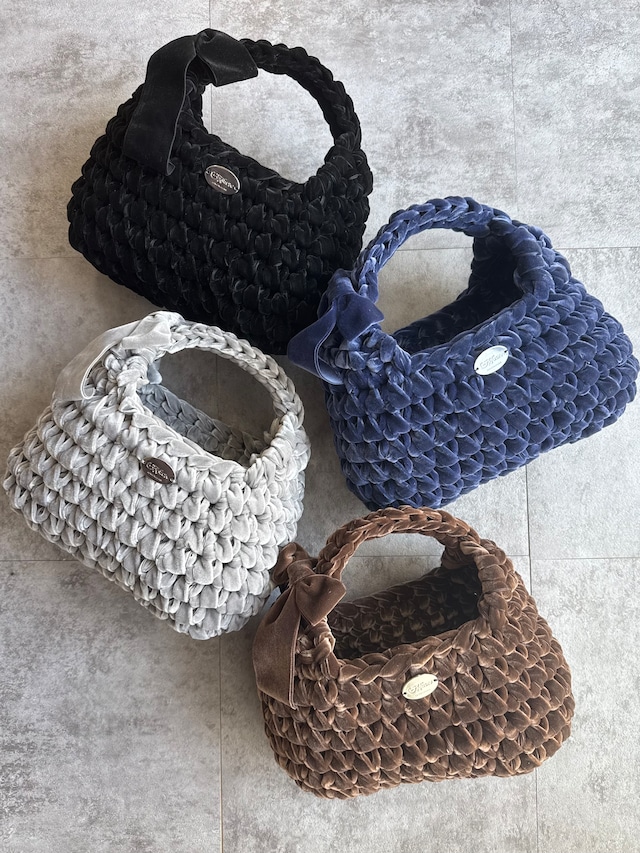 triangle velvet ribbon bag medium 《butter yellow》