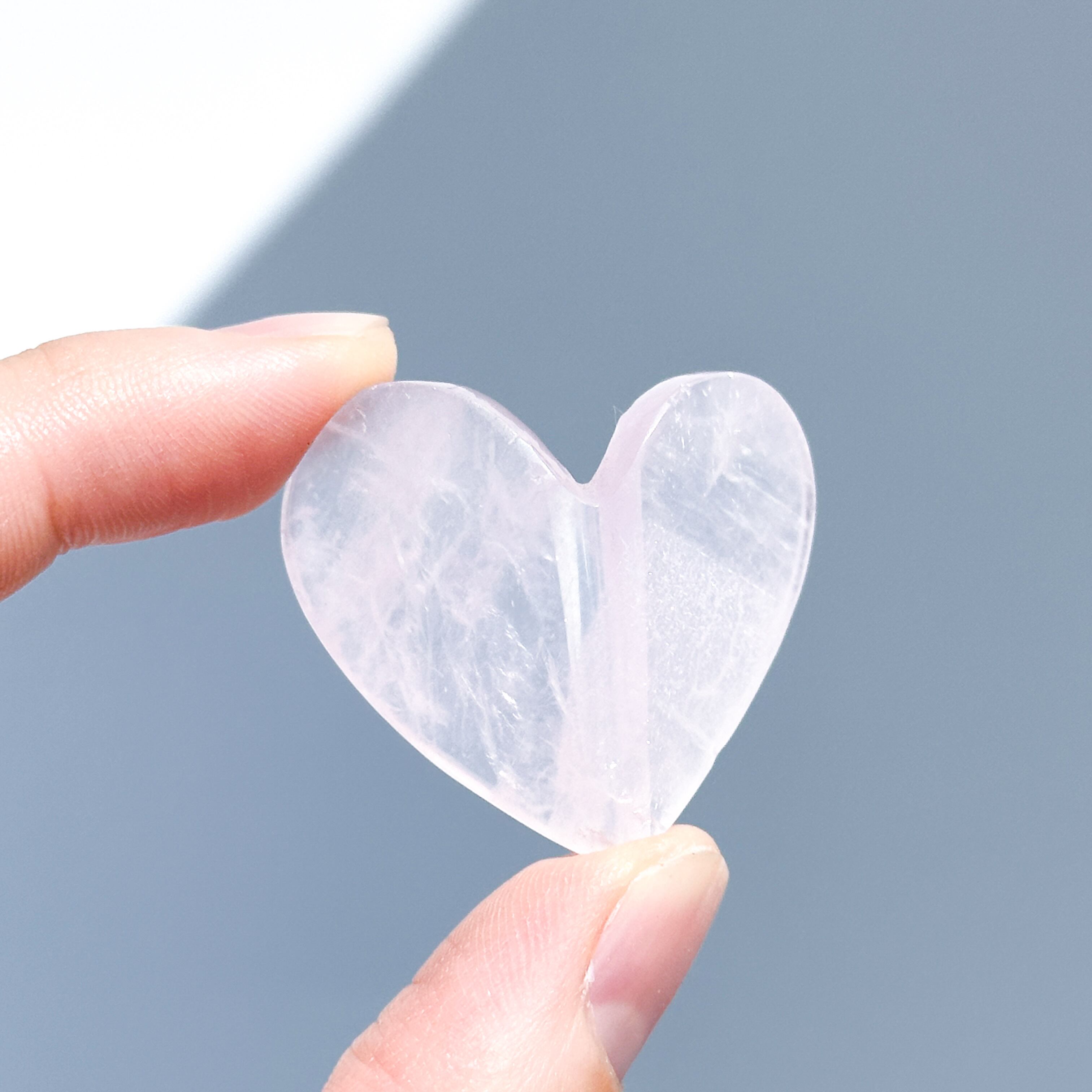 ローズクォーツ 3Dハート 01♡Rose Quartz heart ♡天然石・鉱物
