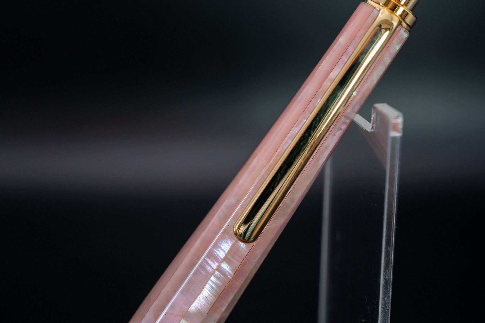 【海洋の宝石】 ピンクアバロン gold BP