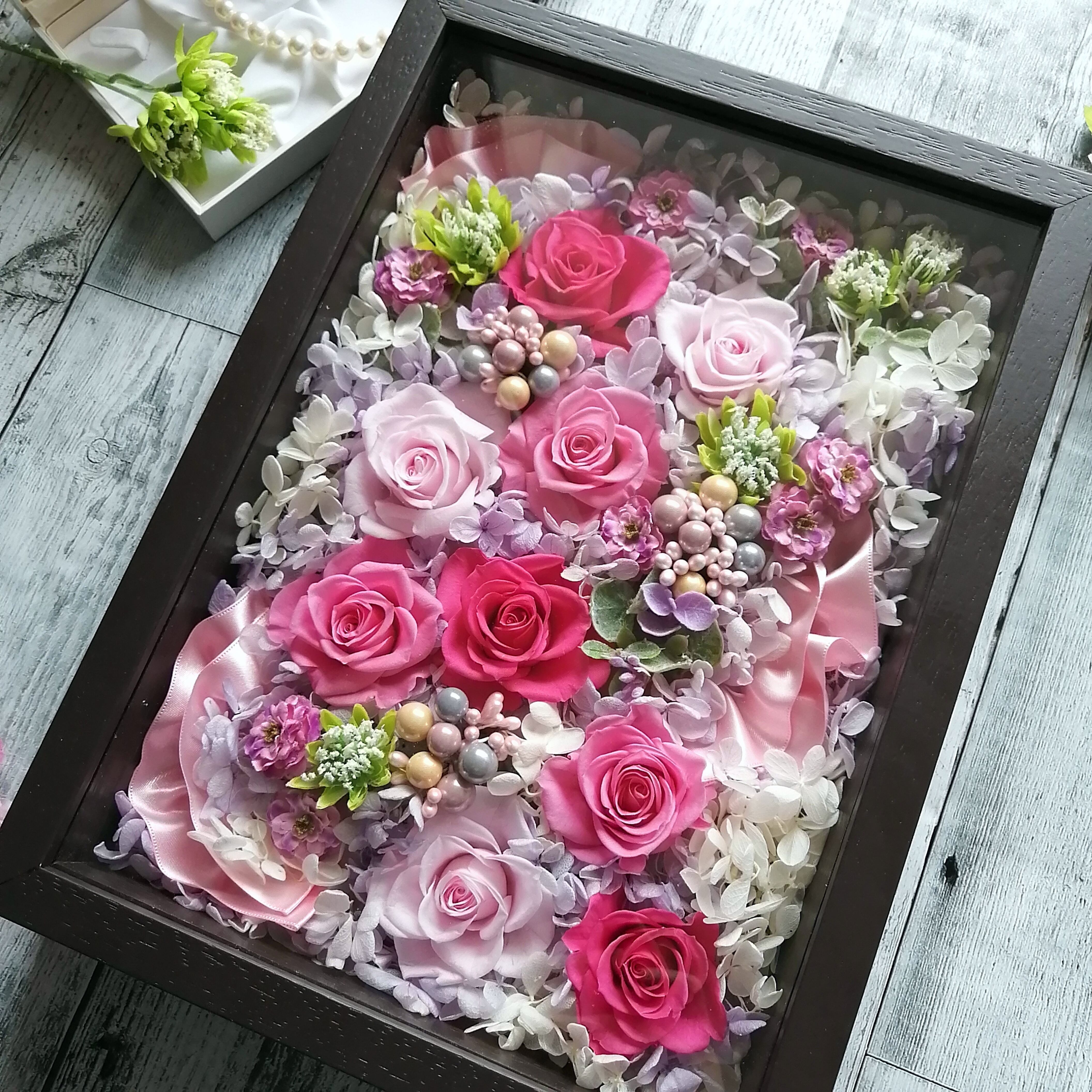 高級感のあるパールガラスドーム仏花（2ケース9800円）（1ケースは5000円） 高級感のあるパールガラスドーム仏花（2ケース9300円）（1ケースは5000