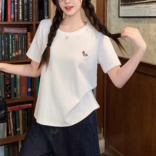 3色／アニマル刺繍クルーネックTシャツ ・75902