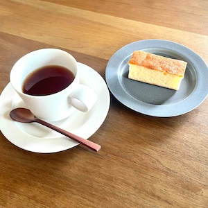 yumiko iihoshi【unjour nuit cup + gouter plate セット】