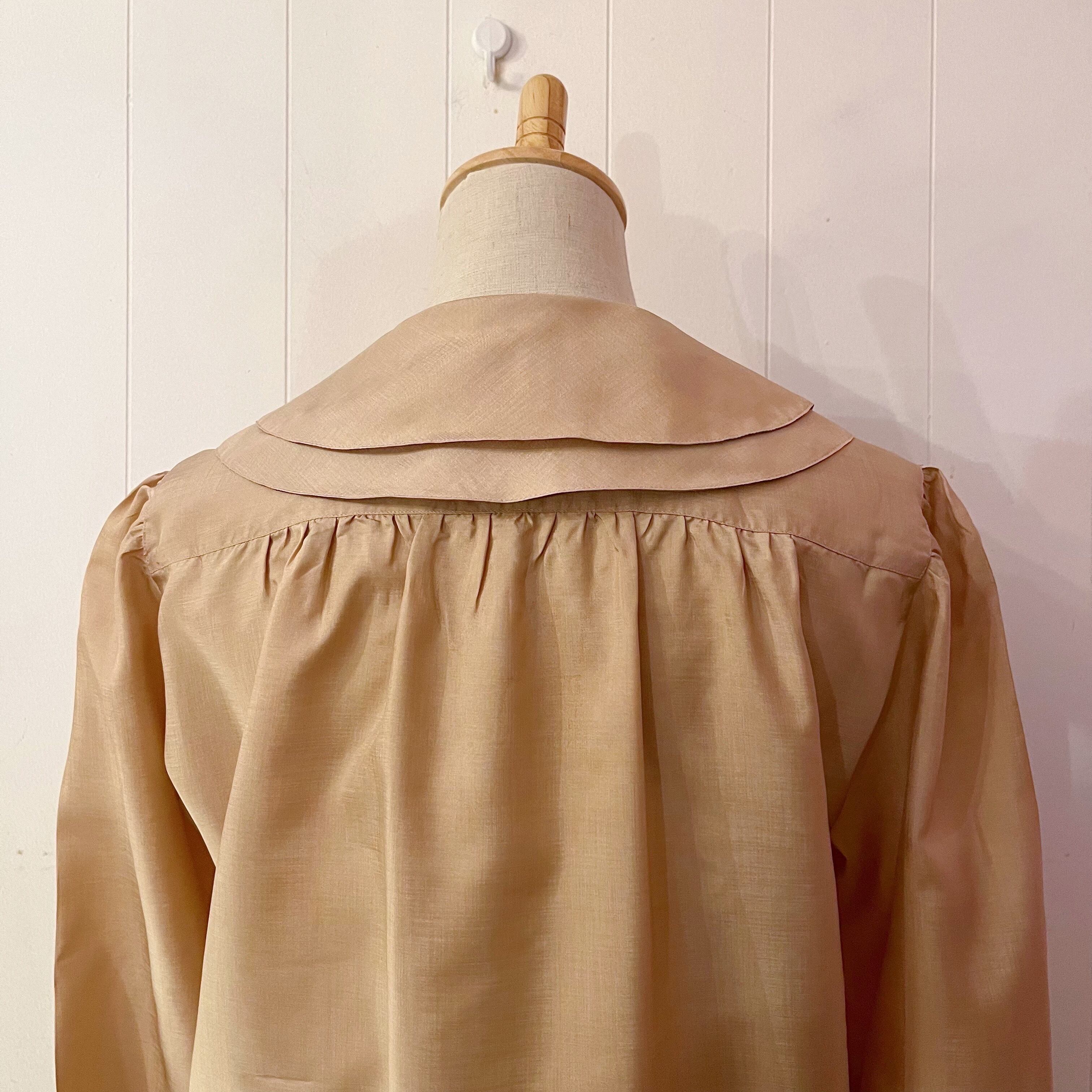 beige double collar blouse