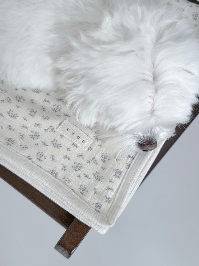 〈予約アイテム〉EYOU - ヴィンテージフラワーブランケット