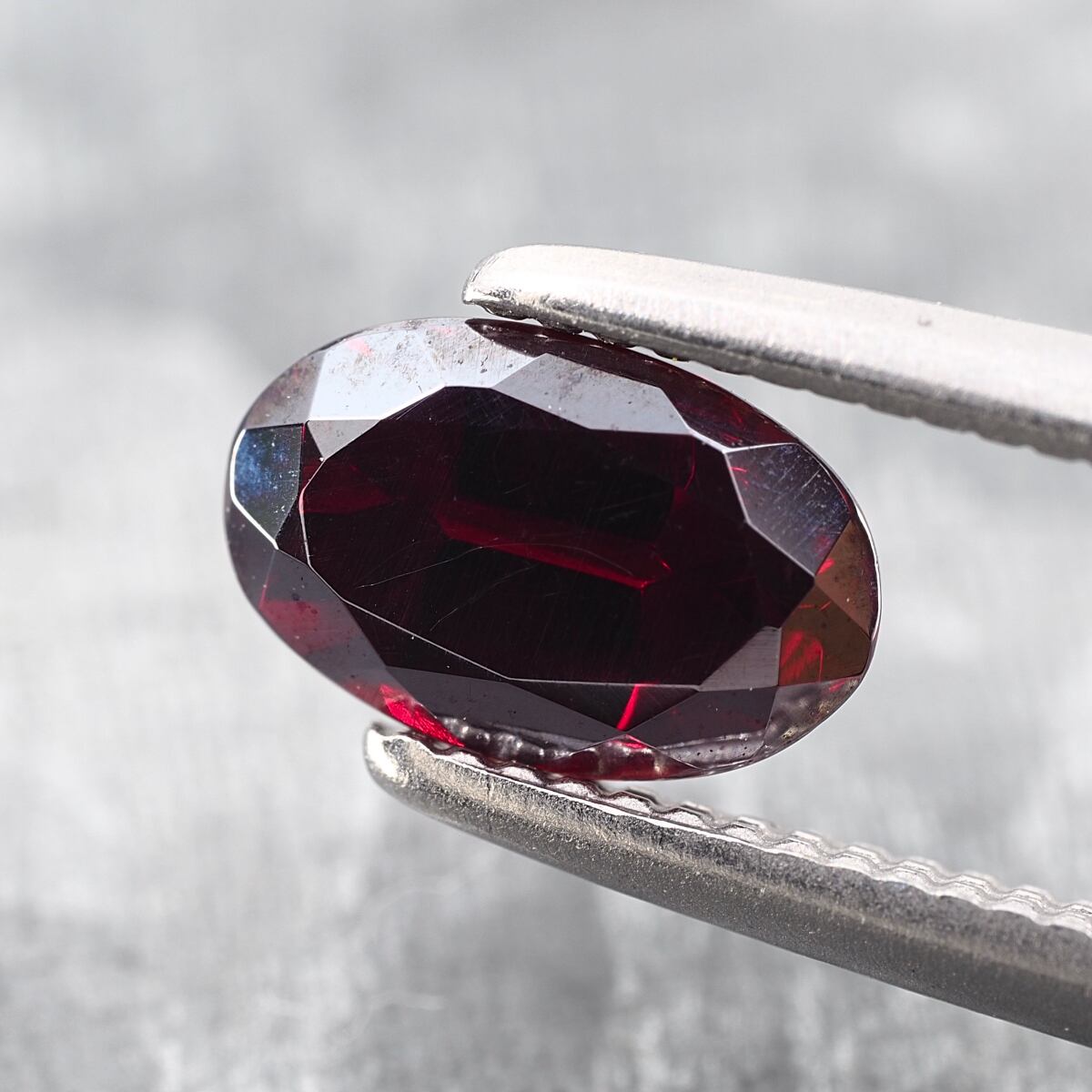 日独ソ付 Cuprite (赤銅鉱) 0.766ct Tsumeb Namibia | One Loose