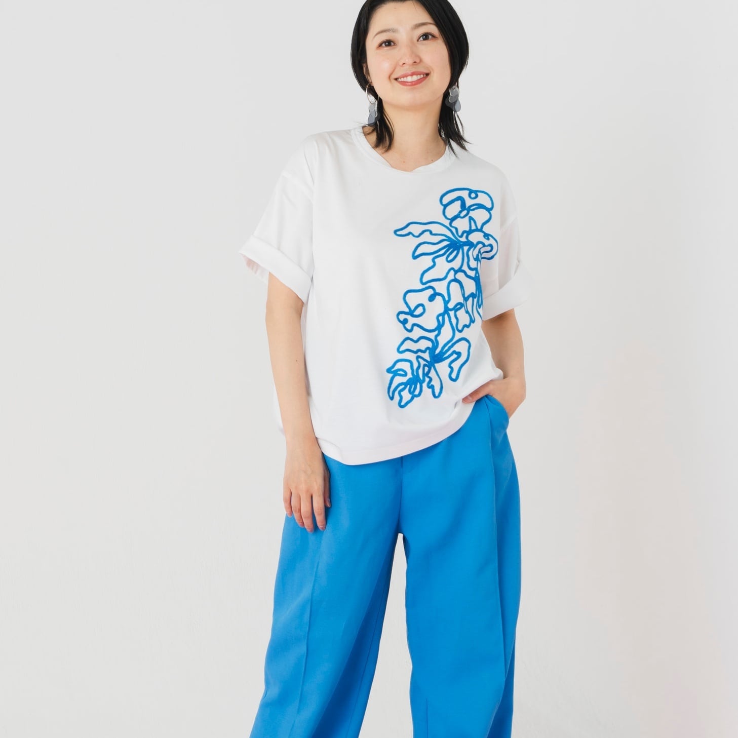 コード刺繍Tシャツ / CONTRESSE | HARUHANA
