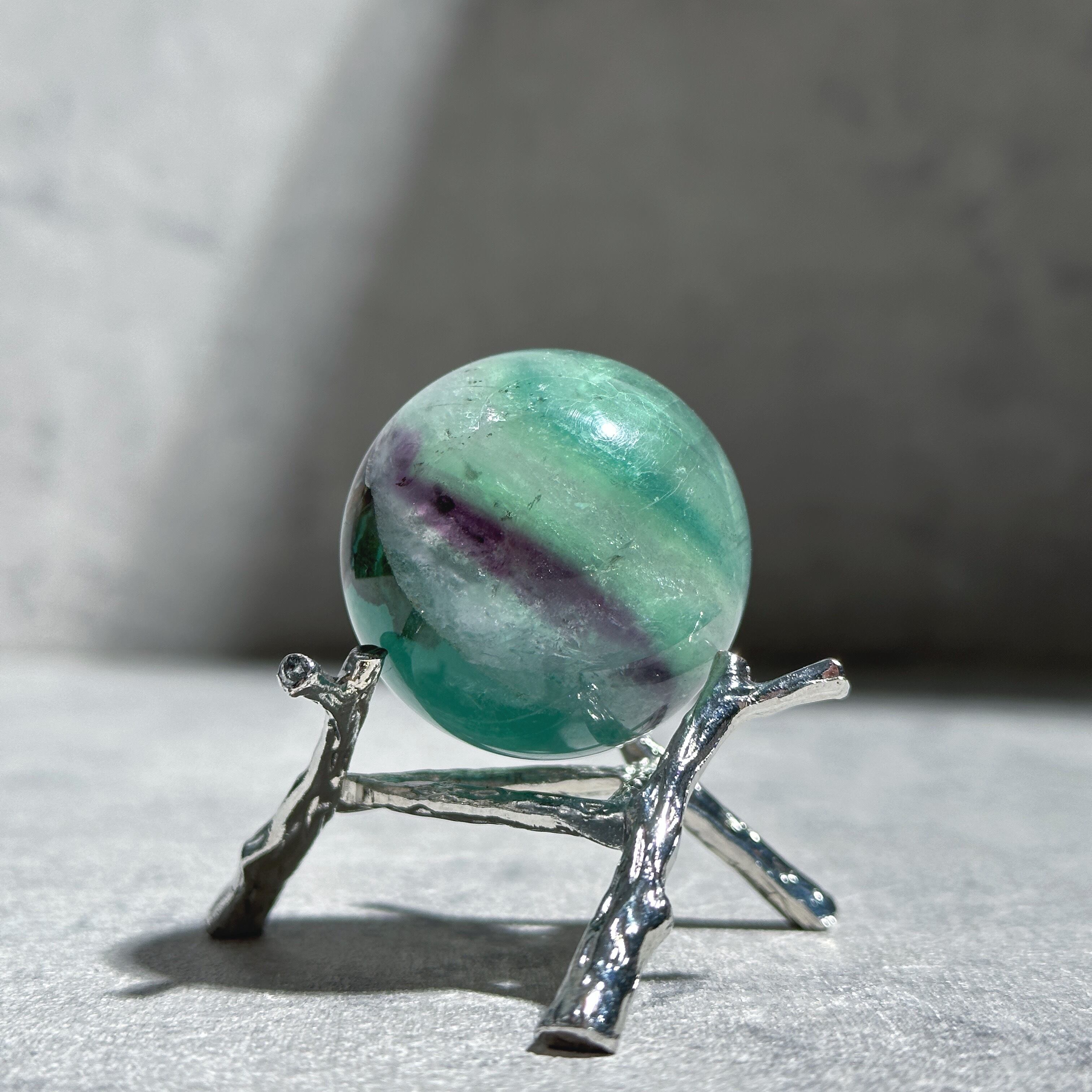 レインボーフローライト スフィア（丸玉）11◇Bicolor Fluorite Sphere
