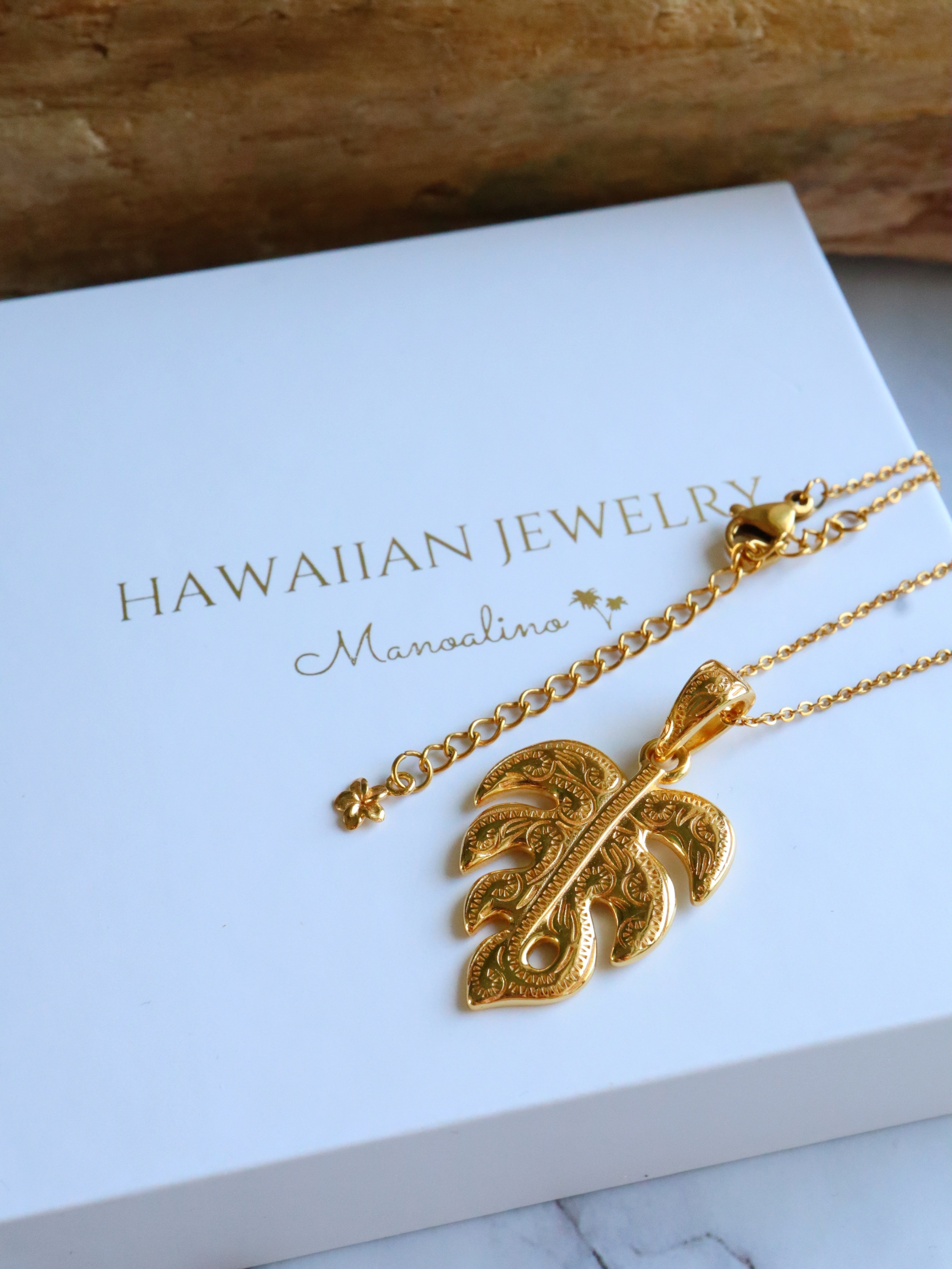 モンステラのハワイアンアクセサリー（まる型） モンステラのハワイアンアクセサリー（まる型）