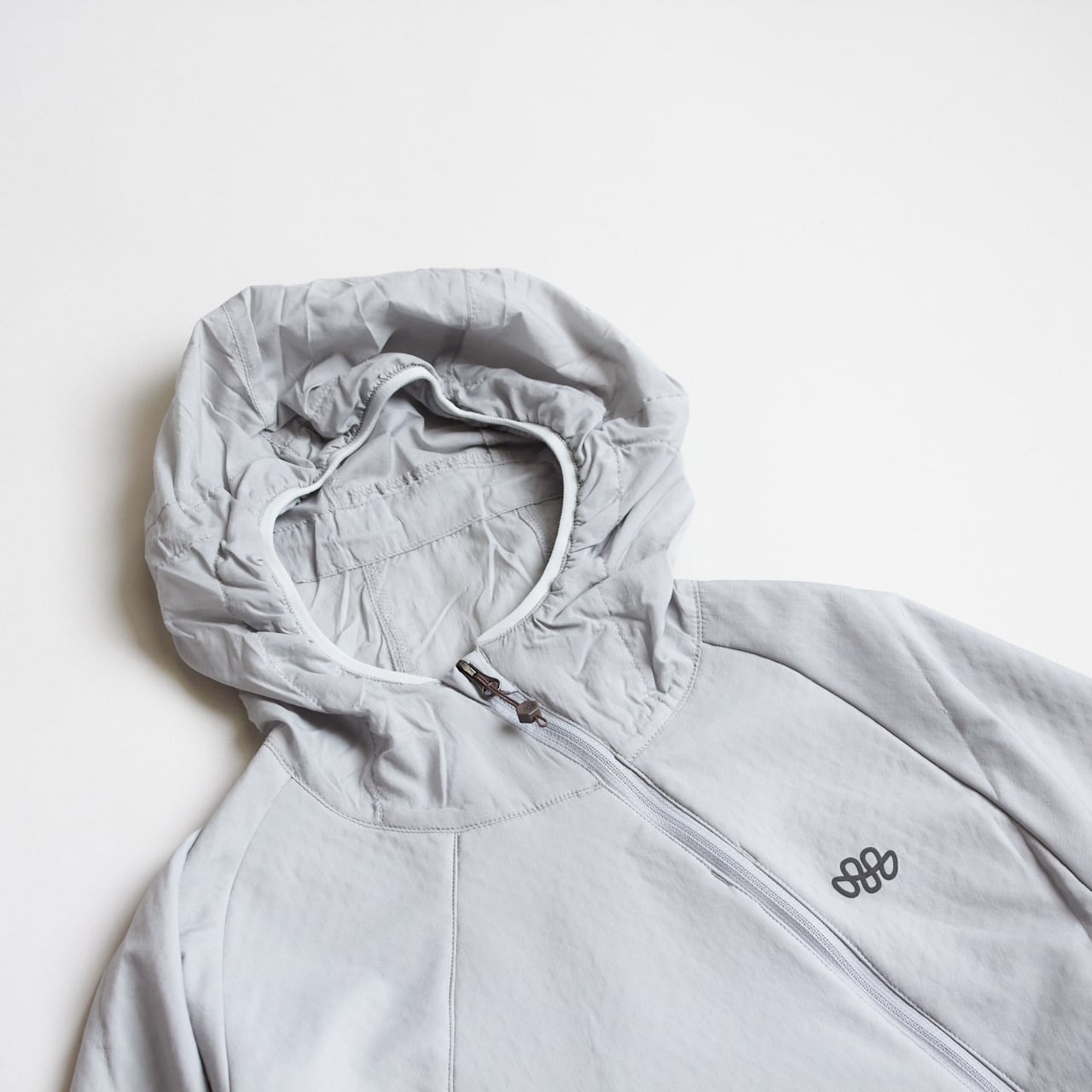 Teton Bros.（ティートンブロス）WS Breath Runner -Light Gray