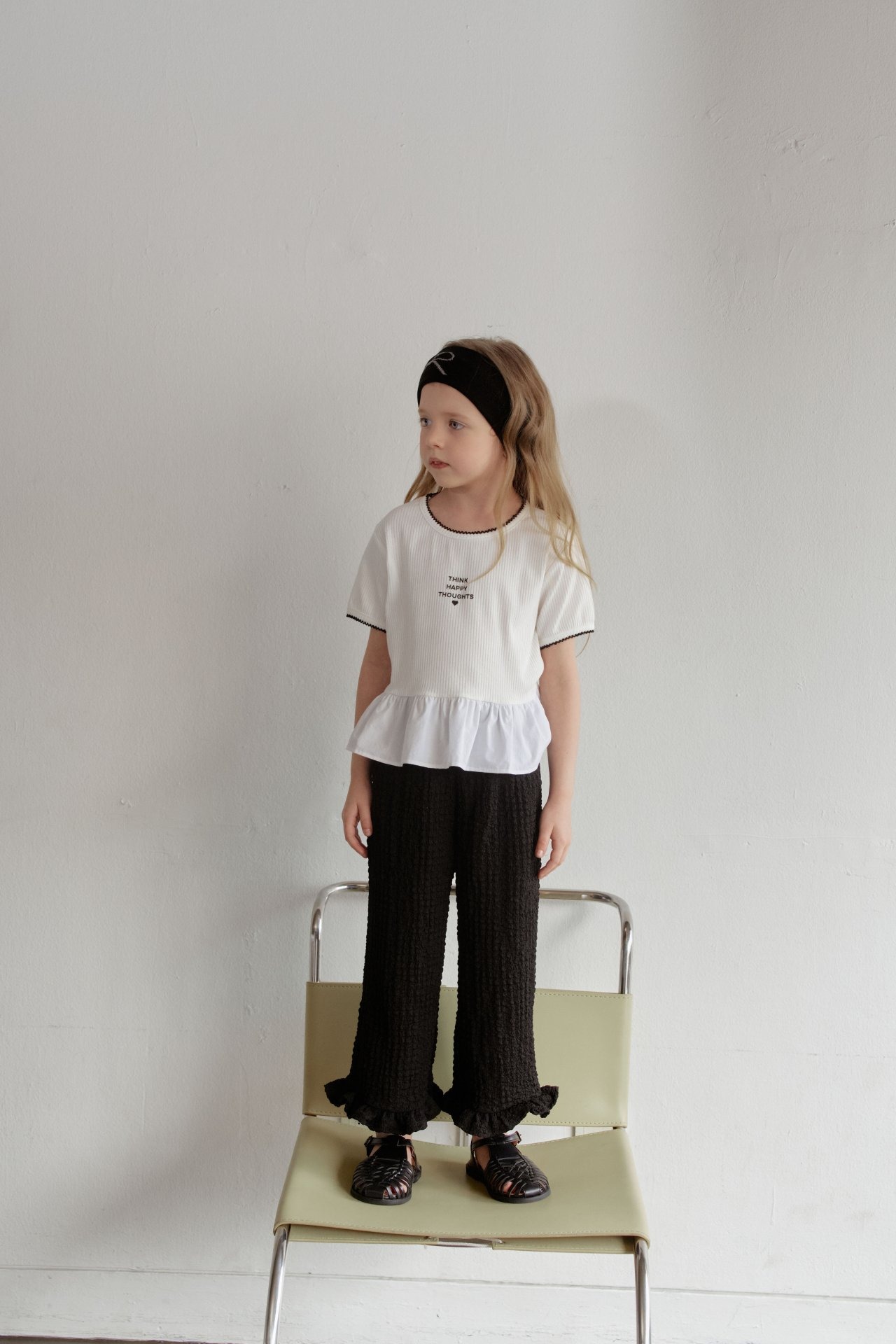 [MOMOANN] Windy Frill T-shirt (15) / [모모앤] 윈디프릴티 (15)
