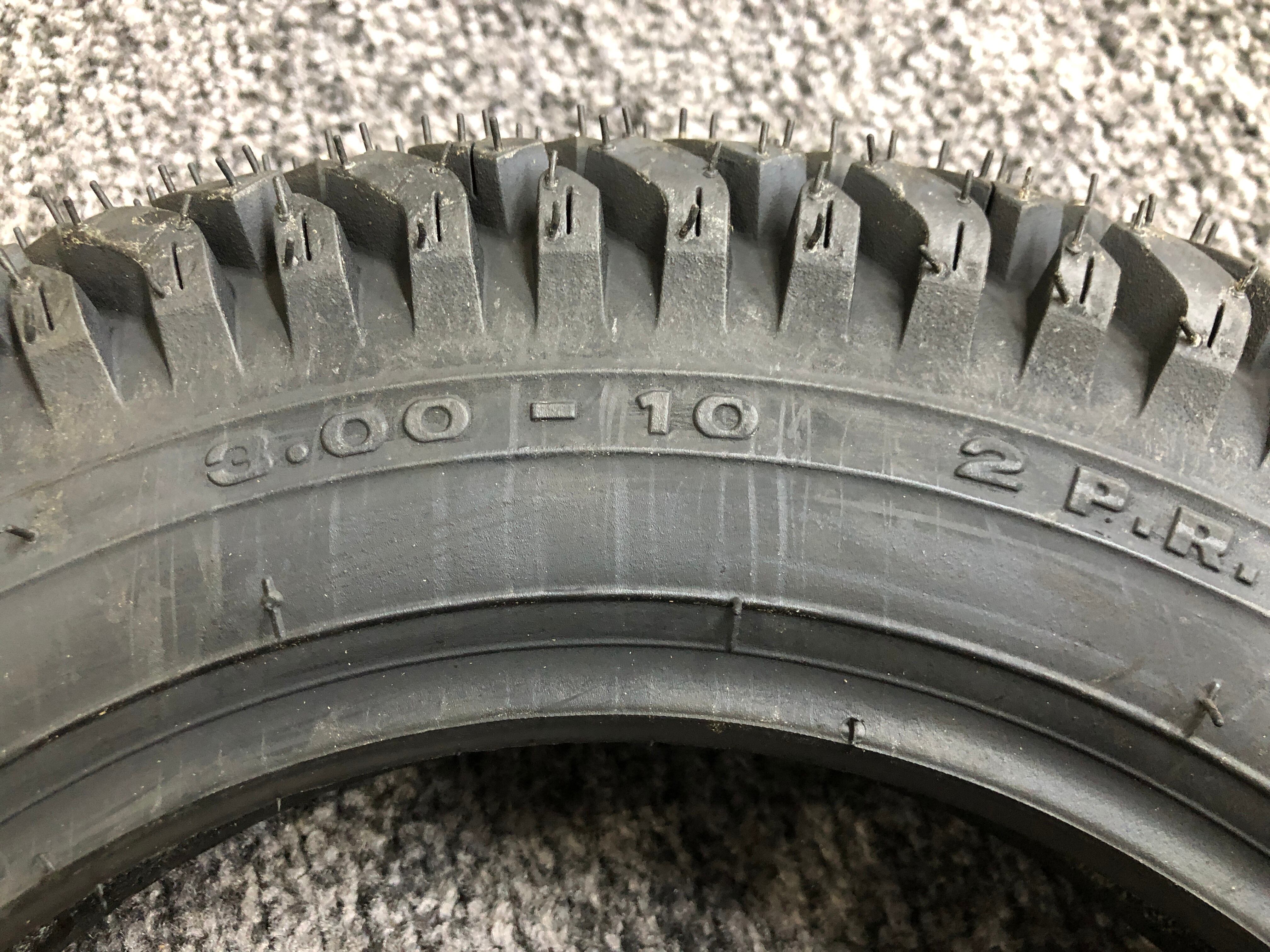 レッツ4用 スパイクタイヤ 前後共用 | 原付専門ライダースWEB店