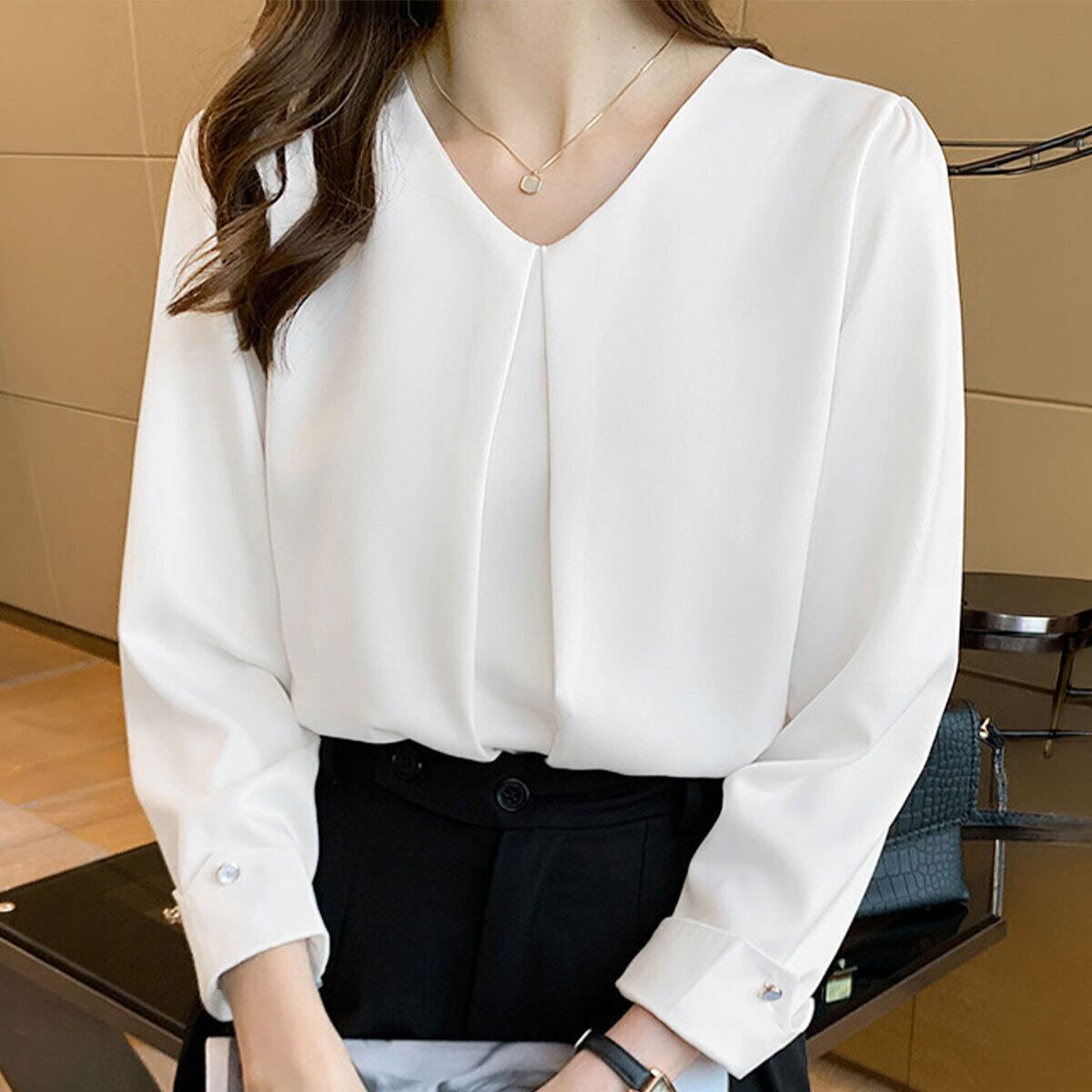 シフォン ブラウス Vネック レディース 春秋 タック きれいめ 大人 通勤 ビジネス オフィス OL 参観日 入学式 卒業式 入園式 卒園式 光沢 体型カバー シンプル 大人可愛い 大人女子