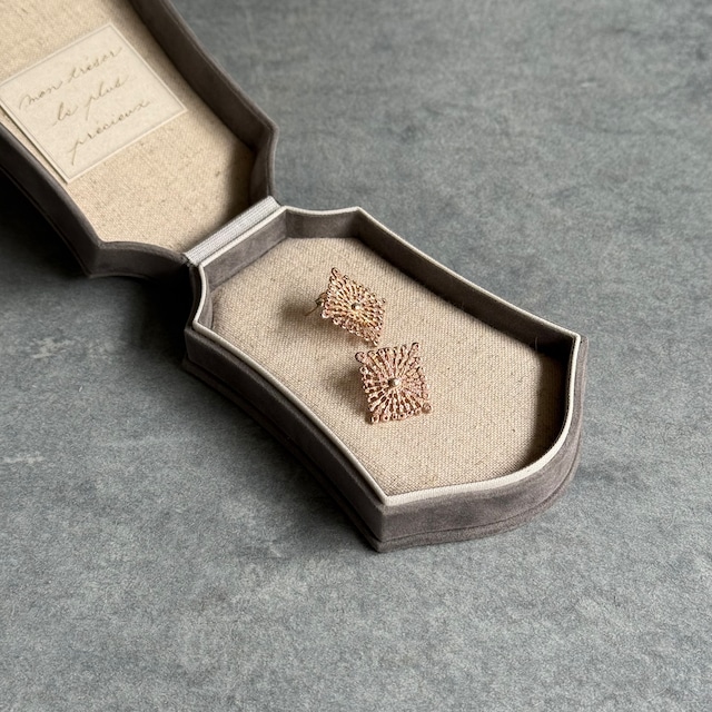 吉田史  セシリア  ピアス/イヤリング