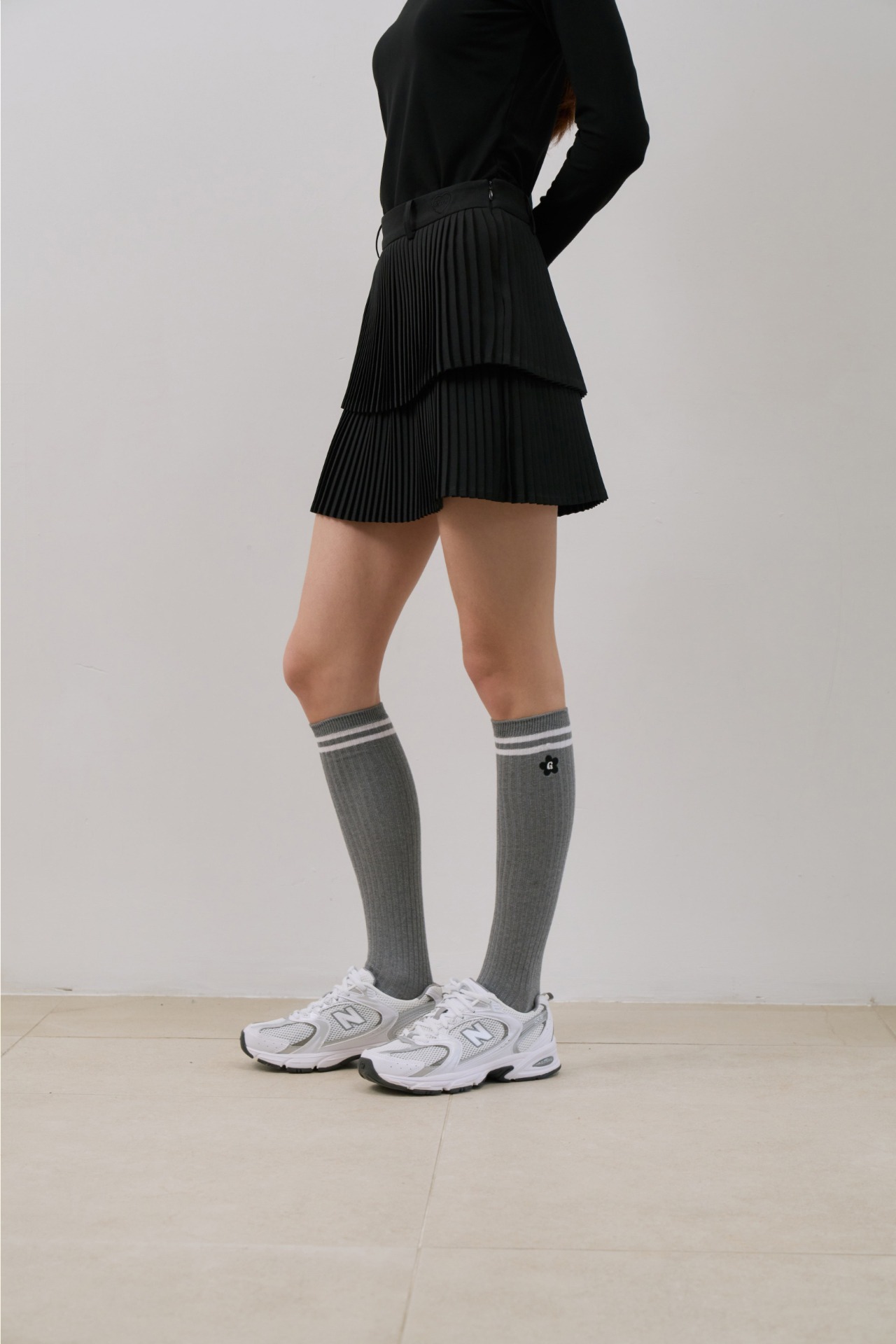 GOXO ゴーエックスオー ハートロゴダブルジャンプリーツスカート ブラック