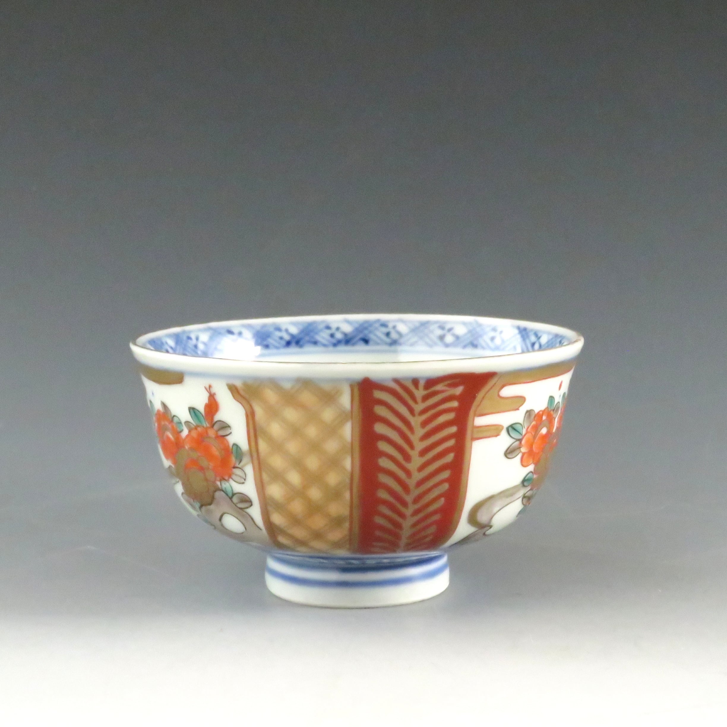 時代伊万里焼 明治(1880年頃) 見立て小服入れ子茶碗 伊万里赤絵金彩