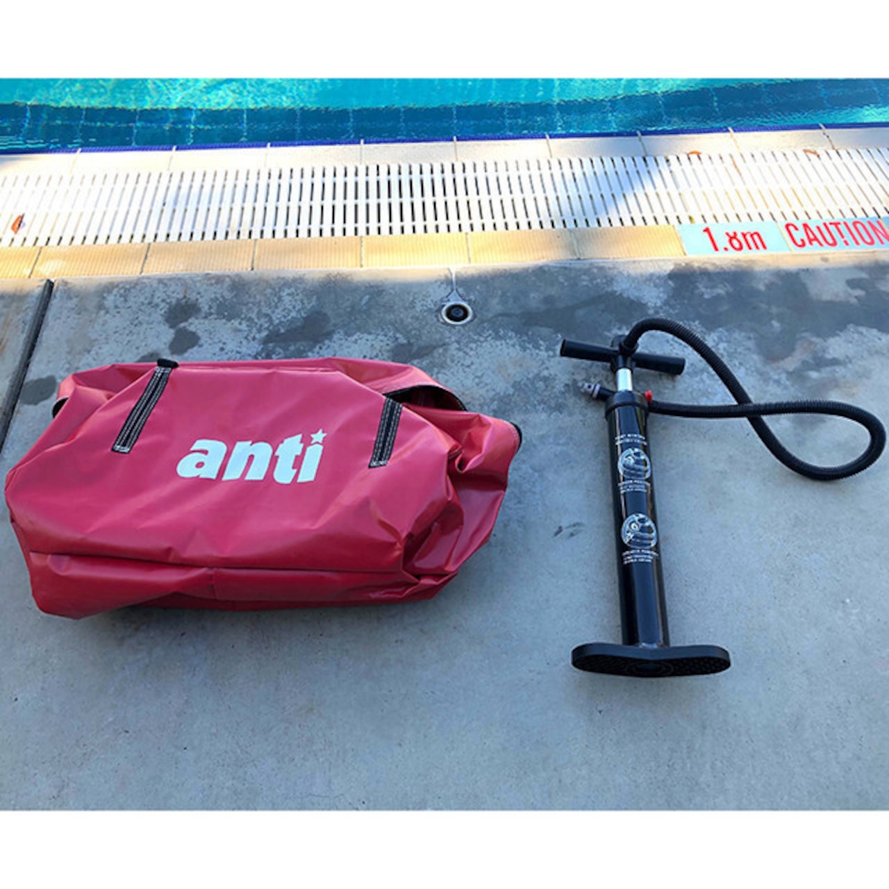 ANTI WAVE 10U Inflatable Goal