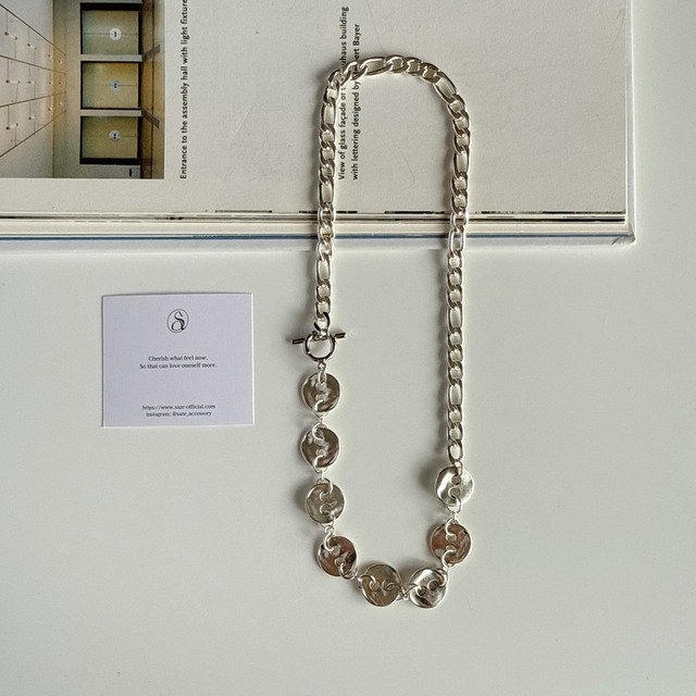 echoes necklace