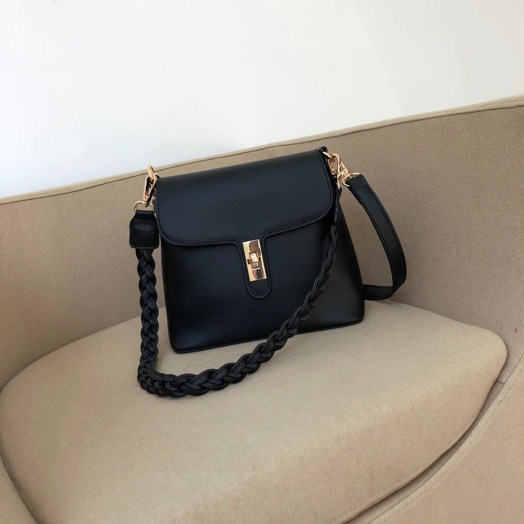 ツイストベルト　ショルダーバッグ　AS103-005